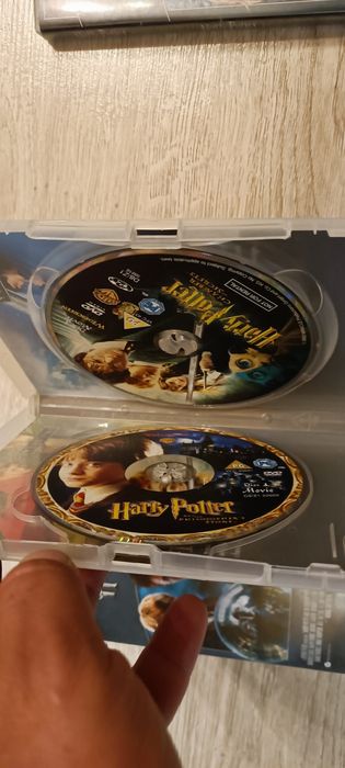Ди ви ди дискове с филмите на Хари Потър