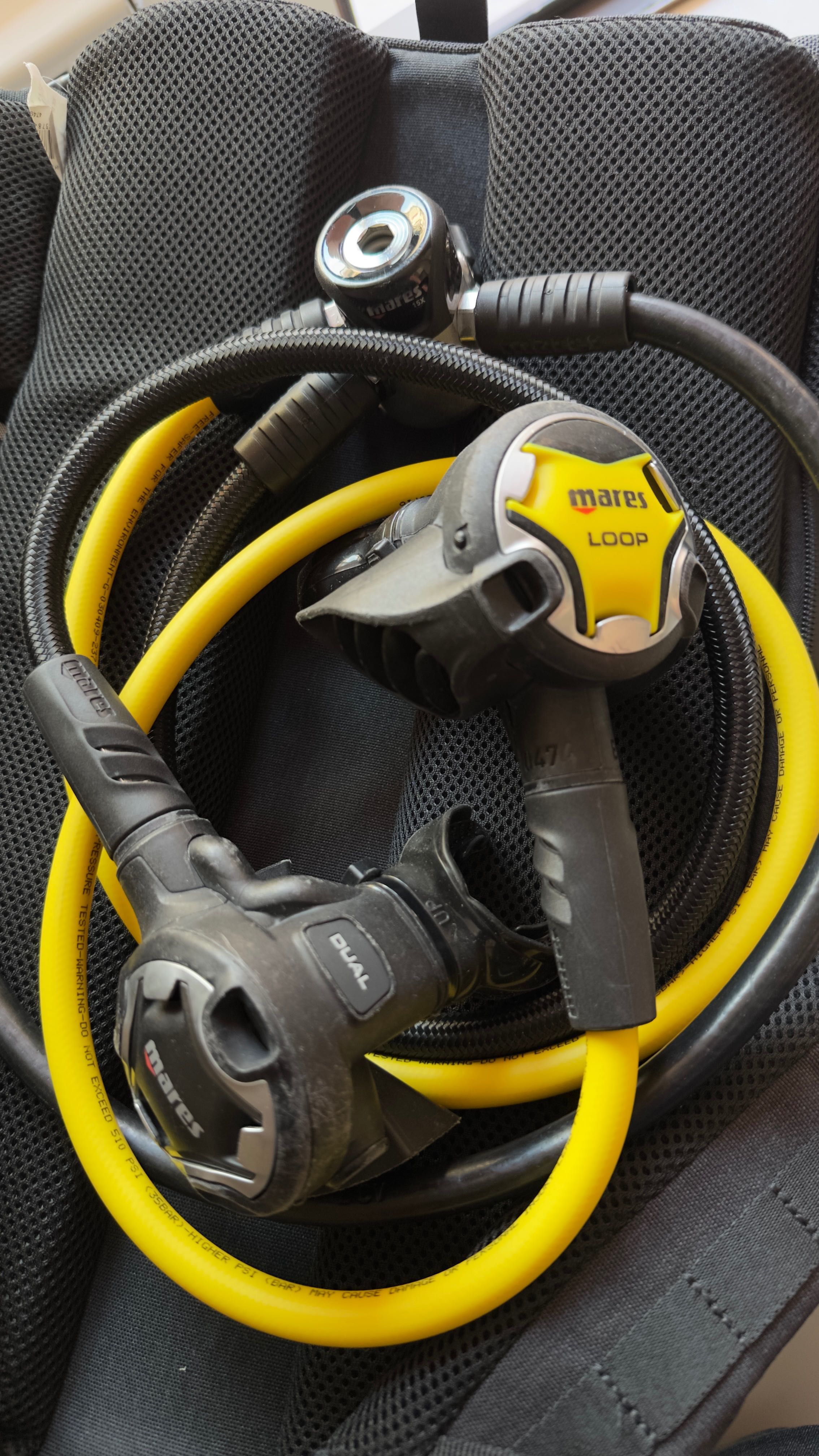Mares Loop Octopus + Mares Dual 15X DIN регулаторен сет