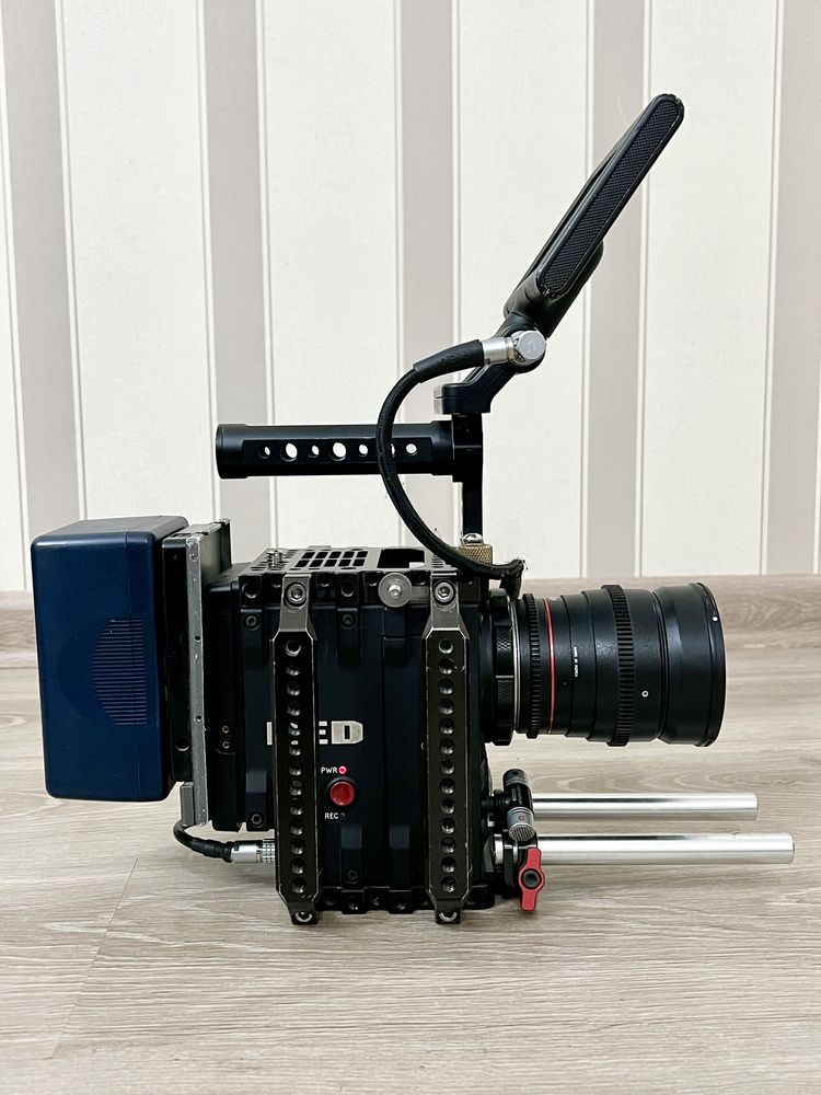Продам RED Epic M кинокамера в комплекте в ПОДАРОК Арм жилет Galaxy