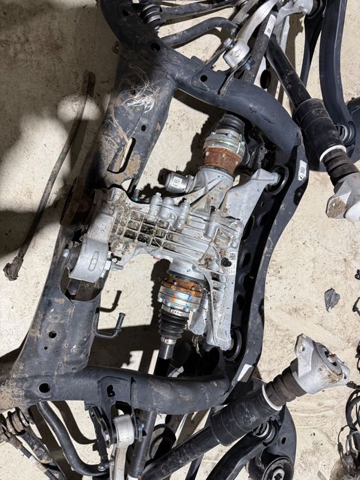 Audi Q5 80A FY Suspensie completa fata + spate fuzete grup planetare