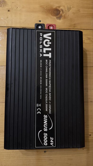 Invertor Volt 24v-230v 2500w/5000w SINUS PUR
