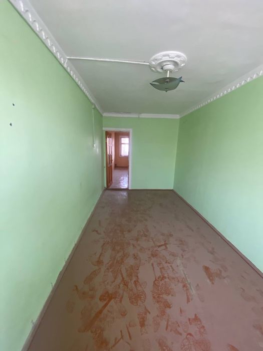 Srochno Bekobod 13- daxada kv sotiladi