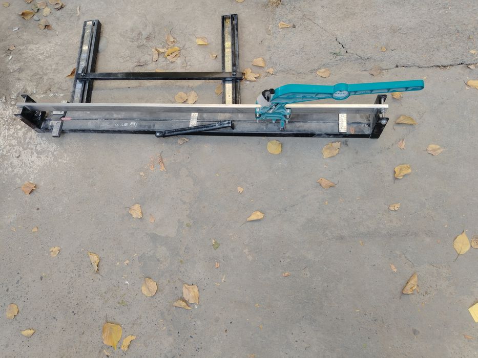 Kafel kesadigan apparat