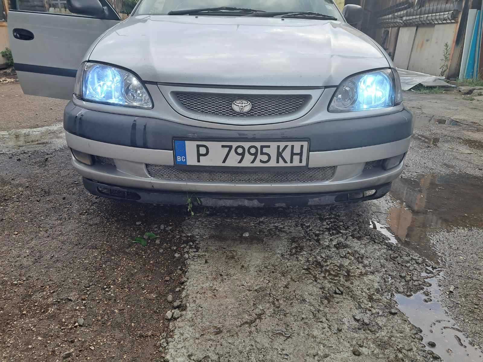 Toyota Avensis 1.8, 1ZZ-FE двигател, 2001 година