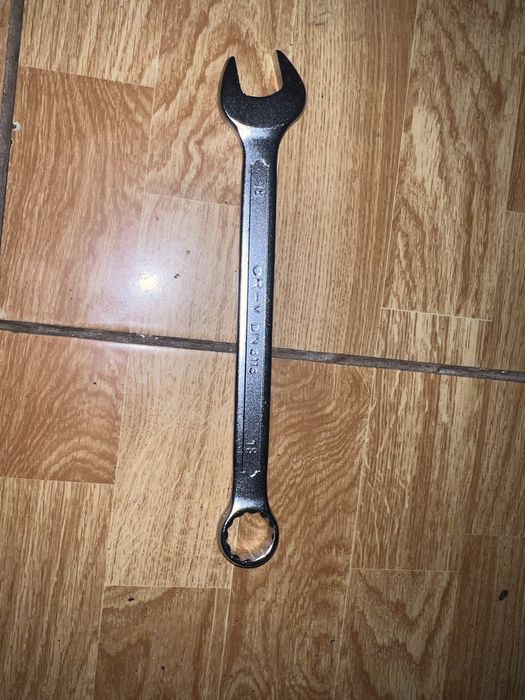 Ключь makita 18 рожковый