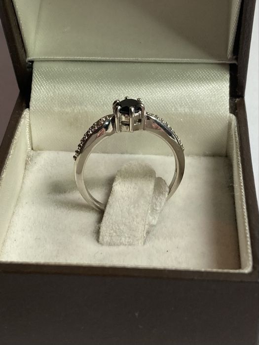 Inel aur alb cu diamant negru 0.45ct