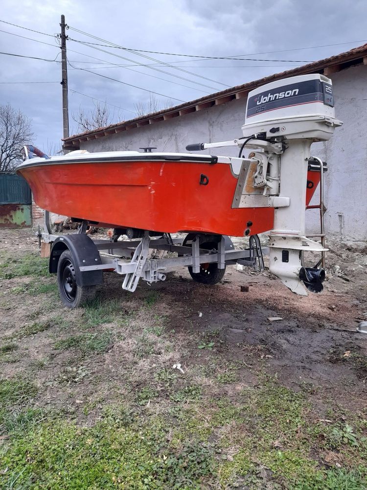 Лодка опен 4.40м