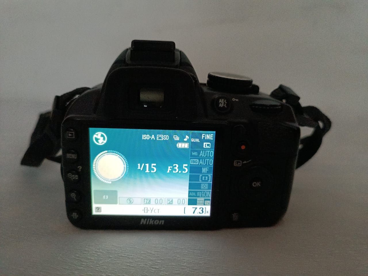 Продам фотоаппарат Nikon D3100