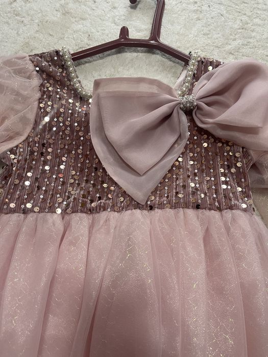 Платье новое на девочку 3 года