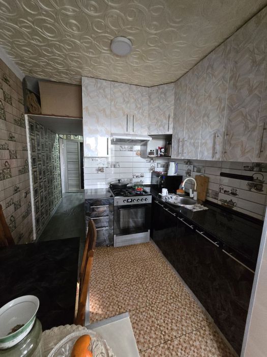 Срочно продам квартиру 2/4/4