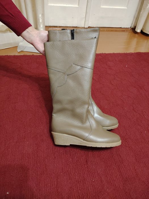 Натуральная кажа. Сапоги 37 размер.