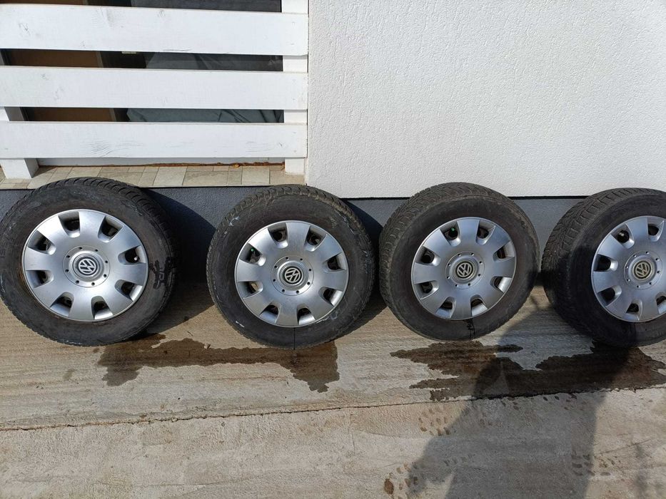 Jante de tabla R15 cu 4 cauciucuri de iarna, Skoda Octavia, Jetta