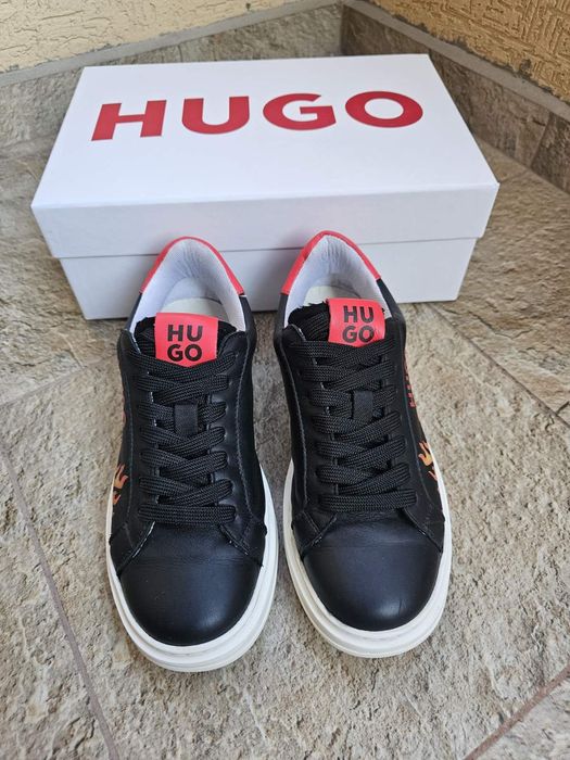 Сникърси за момче Hugo