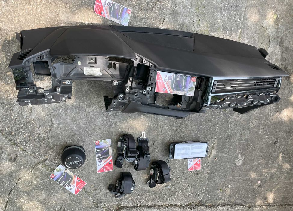 Audi A1 82a kit airbag volan pasager cortine scaun - plansa de bord