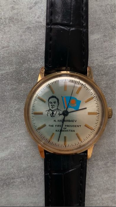 Юбилейные редкие механические часы