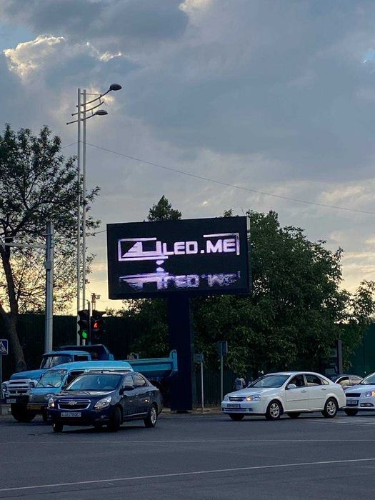 Media fasadlar va sifatli monitorlar