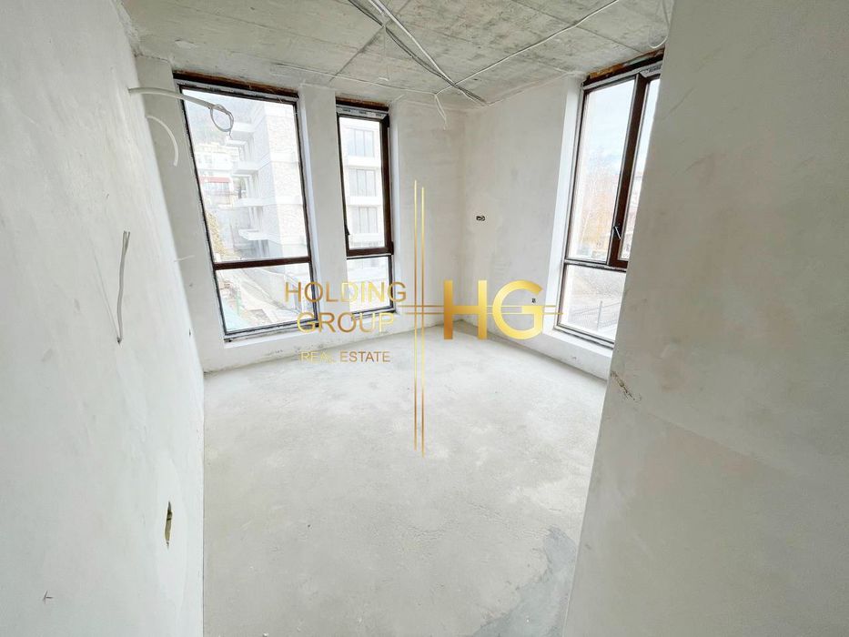 Продава се Четиристаен апартамент в Варна, Бриз - 139 кв.м за 1439 €/кв.м - Снимка #4