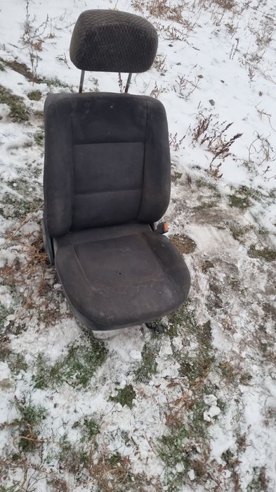 Сиденья от гольф 3 и девятка