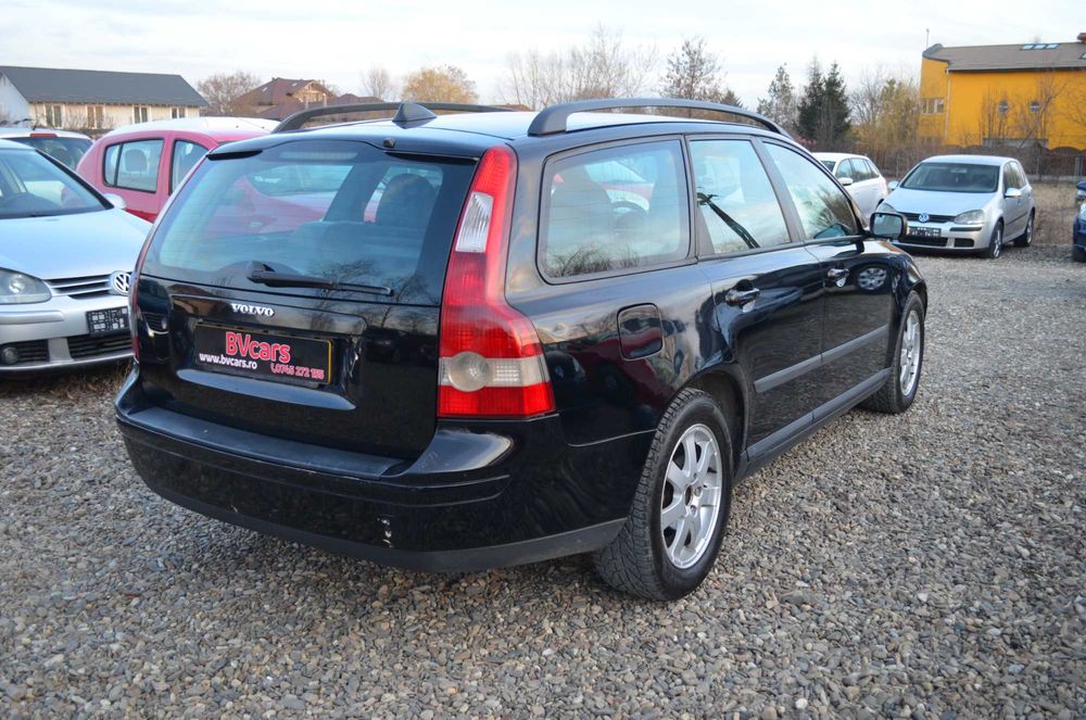 Volvo V40, 1.6 diesel, 2006, 260.000 km