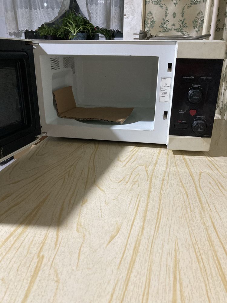 Продам микроволновую печь самсунг