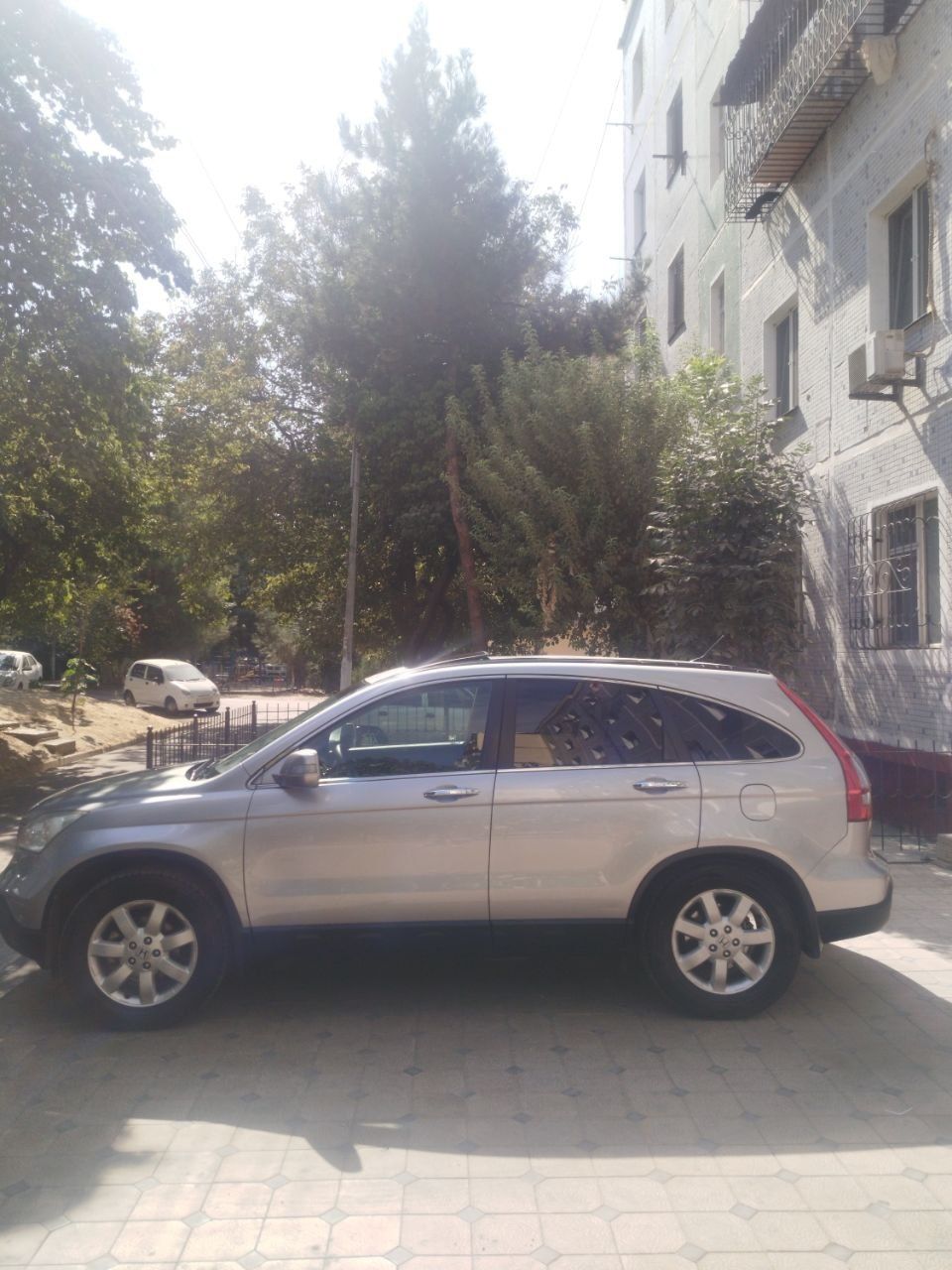 Продаётся Машина Honda CRV 2008