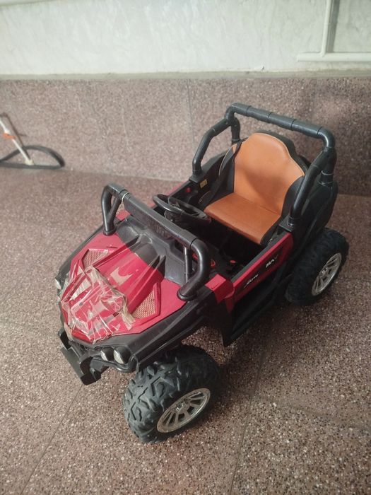 Жагдайы жаксы, ислеп турыпты, пульти, зарядниклары бар