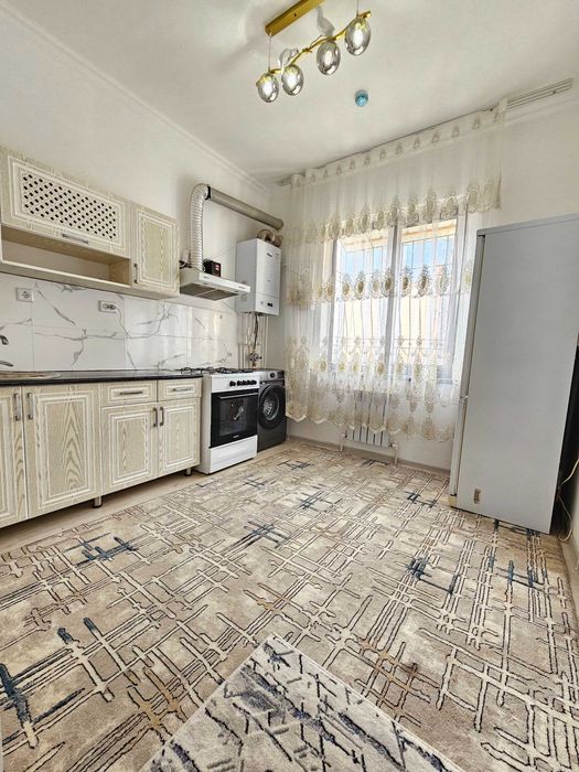 Срочно продается 3х комнатная квартира на Сер-ом районе. Янги Дархон.