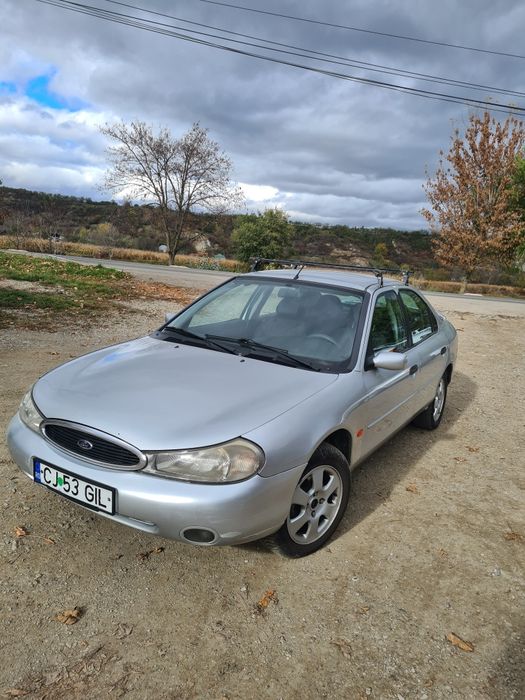 Vand ford mondeo 1,8 tdi si piese de schimb