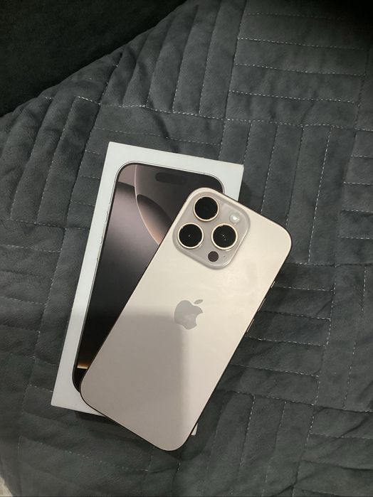 Продам айфон 16 про