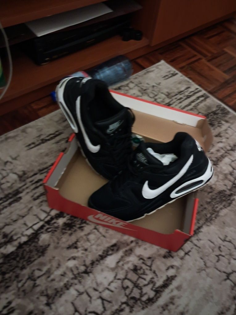 Маратонки Nike нови Air Max