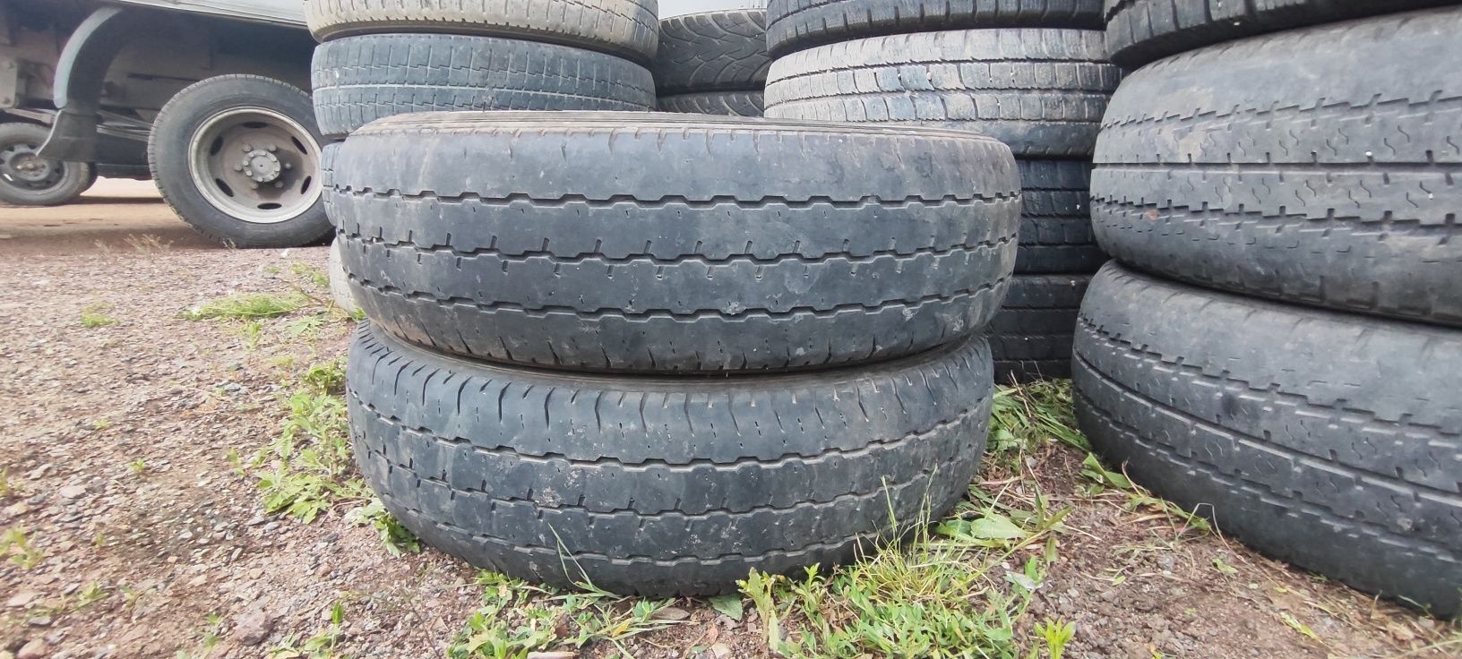 Шины Б/У 185/75R16c , 215/65R16