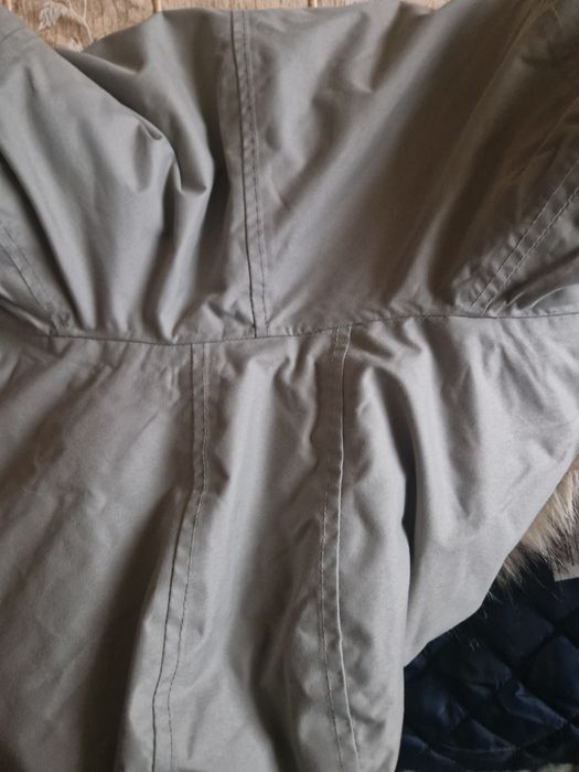 Vand 2 geci Raintex marimea 152 și 158