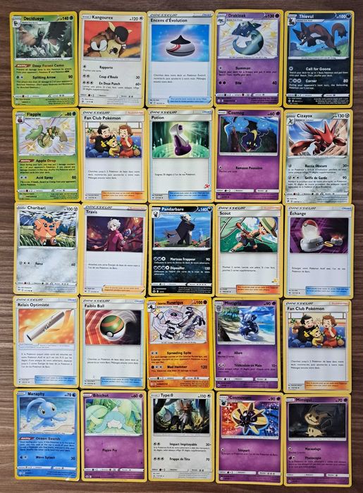Pokemon TCG 129 cards + metal box