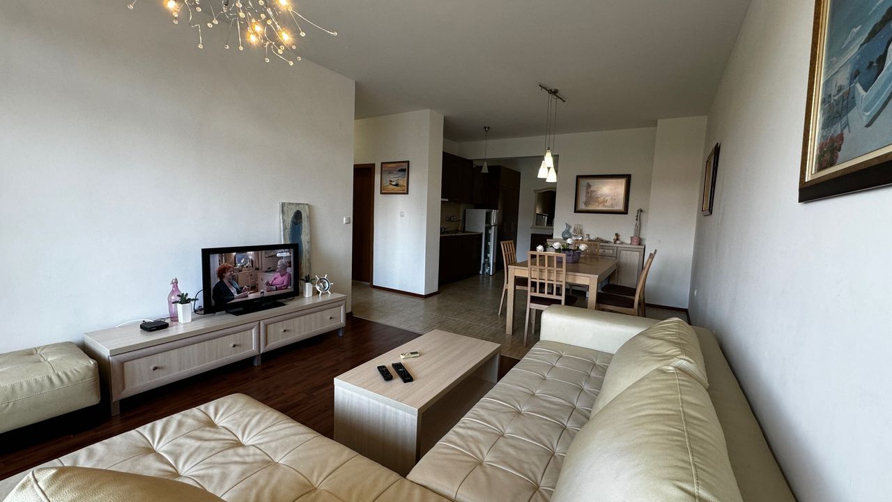 Дава се под наем Двустаен апартамент в Свети Влас - 68 кв.м за 61.2 € - Снимка #6