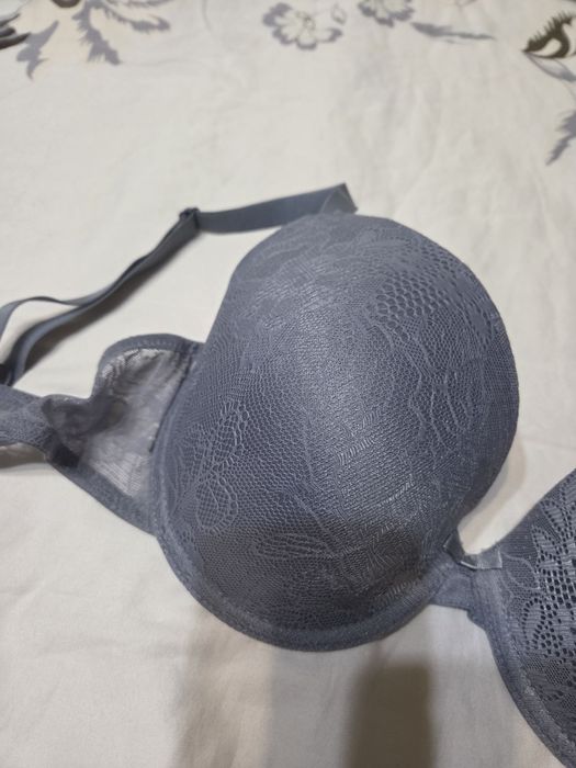 Сутиени три броя