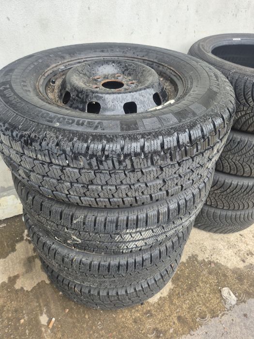Anvelope iarnă diferite mărimi