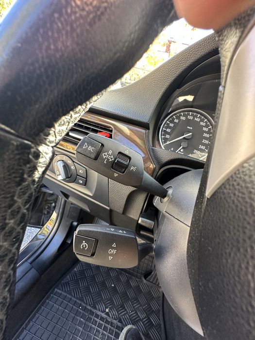 Vand bmw 320 d xdrive lci 2010