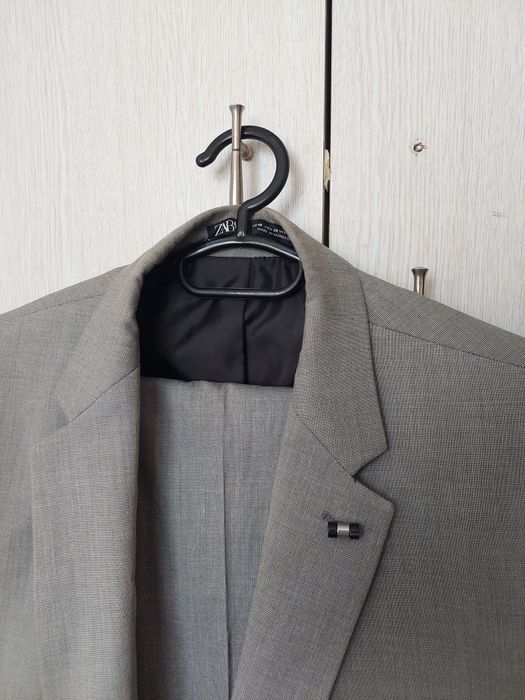 Costum Zara bărbați (sacou+pantaloni), ca nou, mărime M