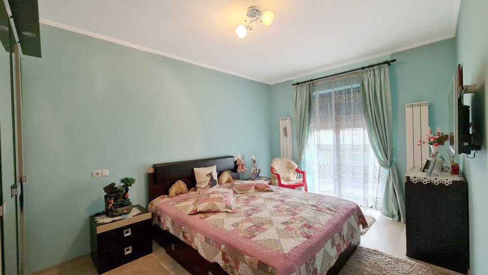 Casă modernă cu 5 camere și 5 băi confort în inima stațiunii Predeal