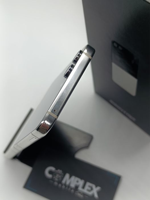 Samsung Galaxy Z Flip 5 - 256Gb - Stare Excelenta