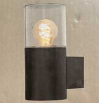 Фасадна лампа за външен или вътрешен монтаж