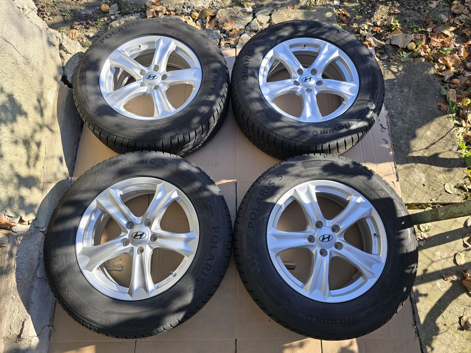 235 65 R 17 jante aliaj cu cauciucuri de iarna 5 x 114,3 ET 45 DOT2023