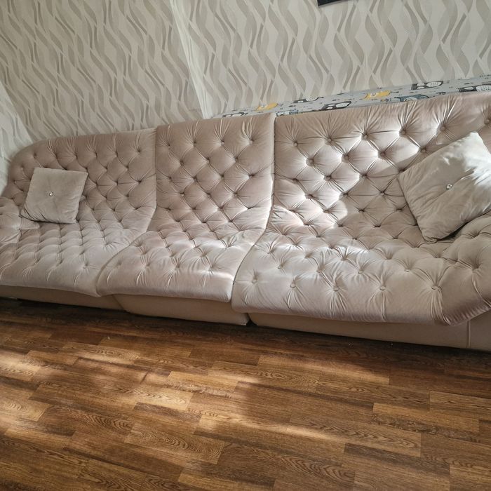 Продам диван в хорошем состоянии,угловой.