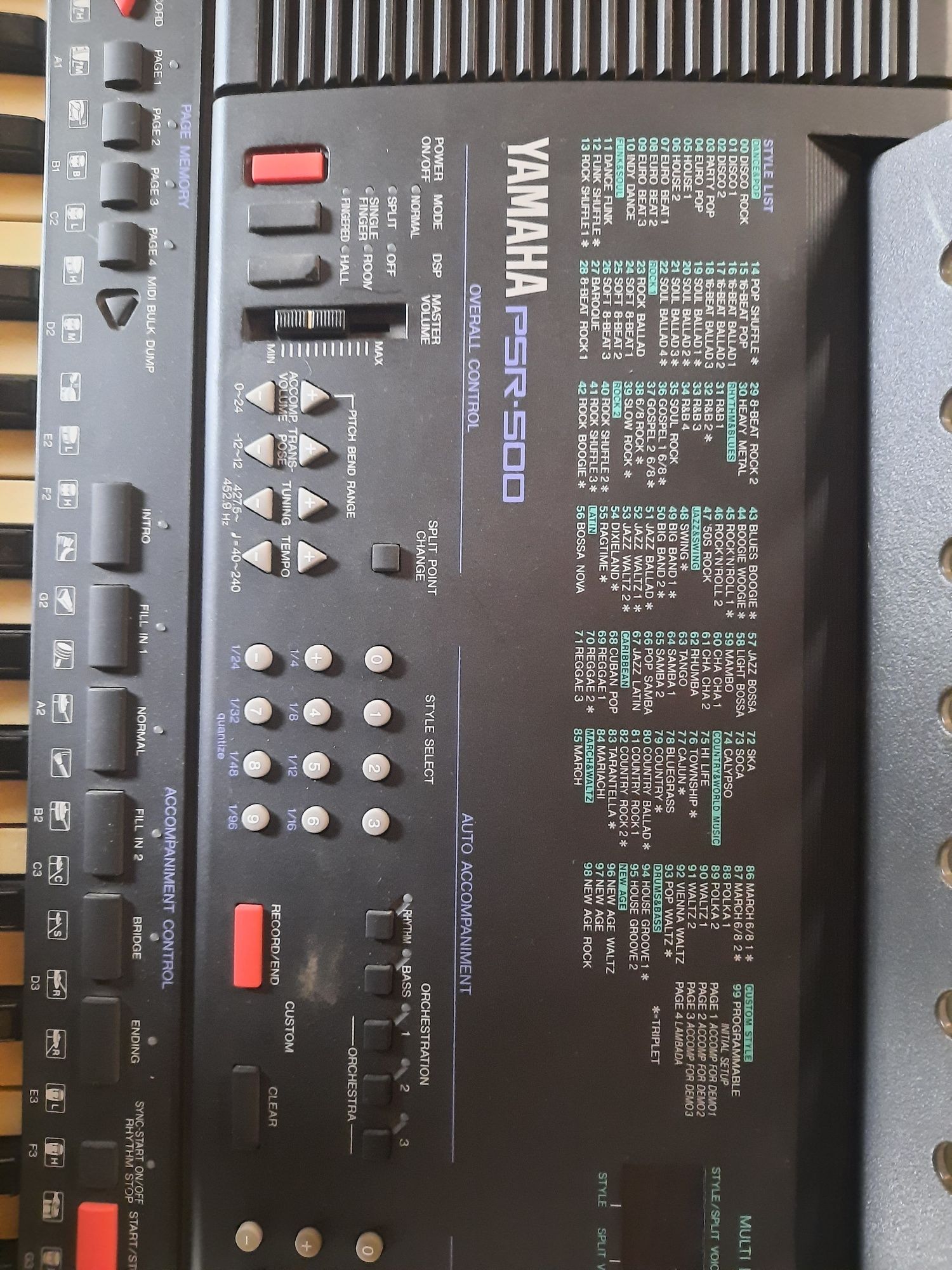 Vând orgă YAMAHA PSR 500