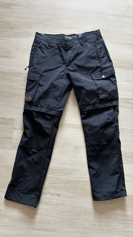 Pantaloni de munca