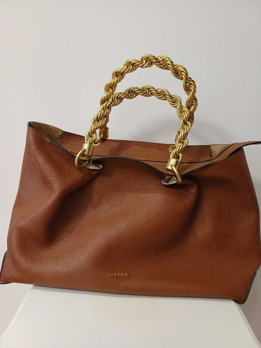 Обемна дамска чанта Guess