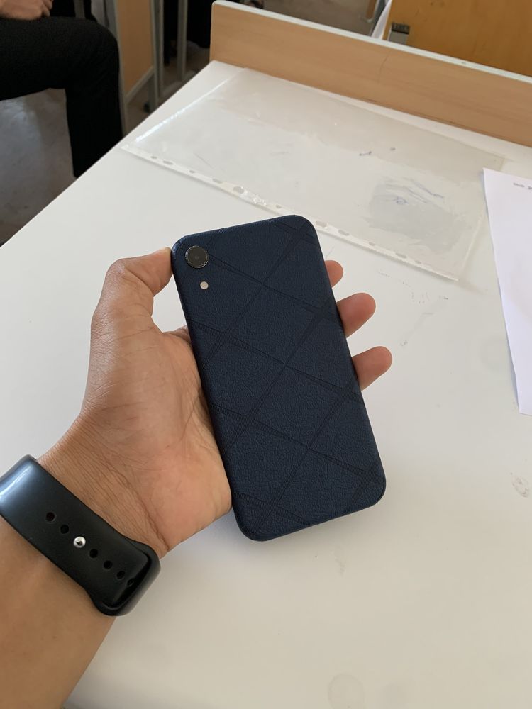 Iphone XR xolati zor