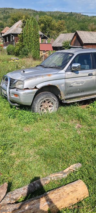 Vând piese Mitsubishi L200 2002