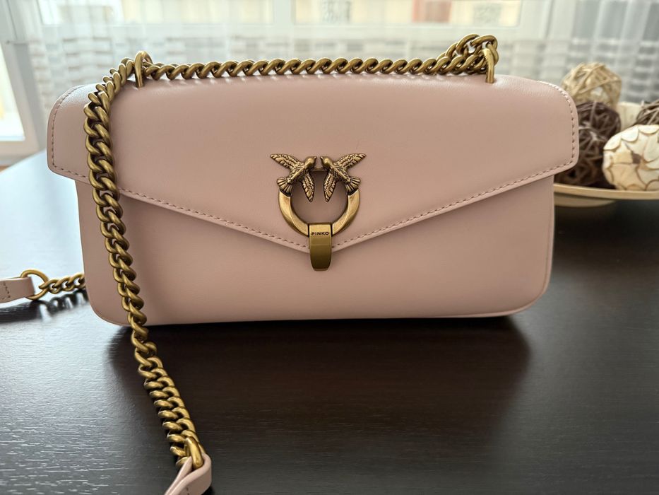 Продавам чанта  Pinko