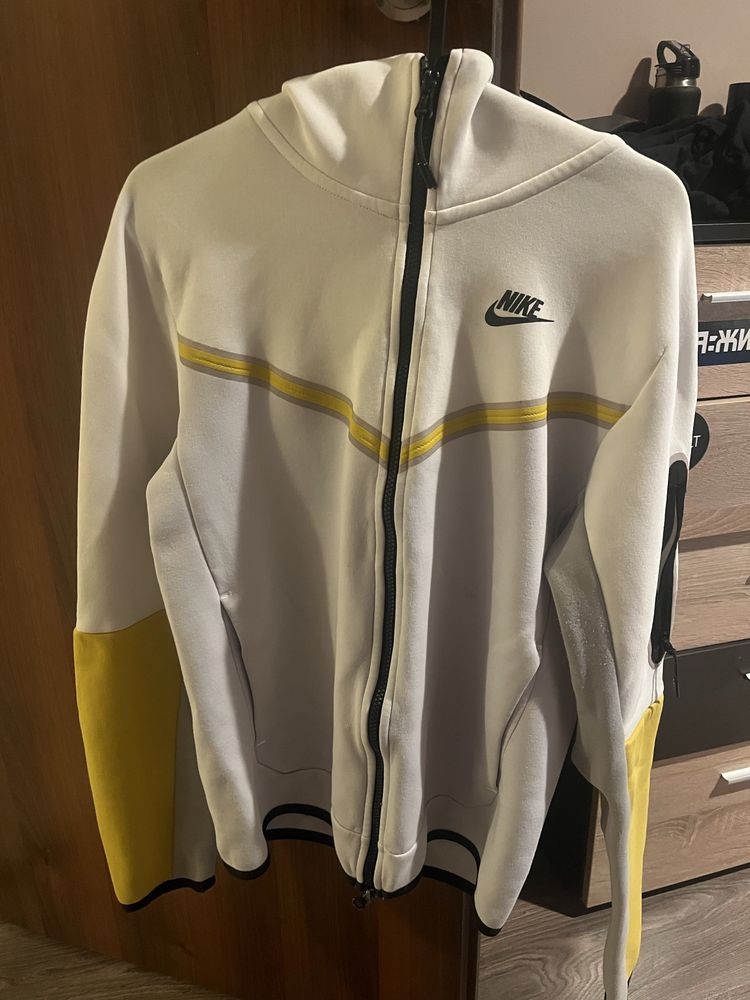 Nike Tech Fleece